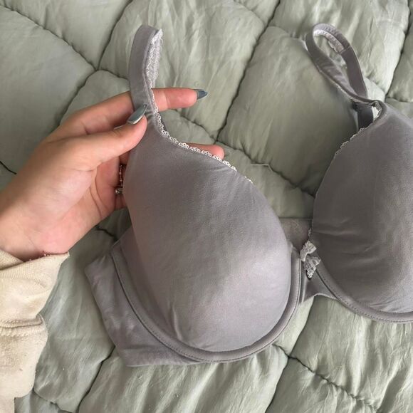 Victoria Secret Purple and White Lace Bra 34D - Picture 2 of 5